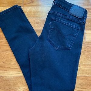 Levi 711 mid rise skinny jean